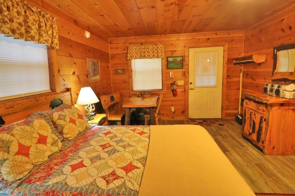 Alpine Mountain Sweetheart Cabin Jacuzzi #8 Helen Eksteriør bilde